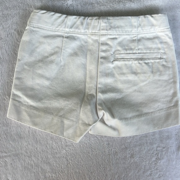 JCrew Crewcuts Frankie Chino Shorts with Pockets in White. Size 4 girls. - Picture 4 of 7